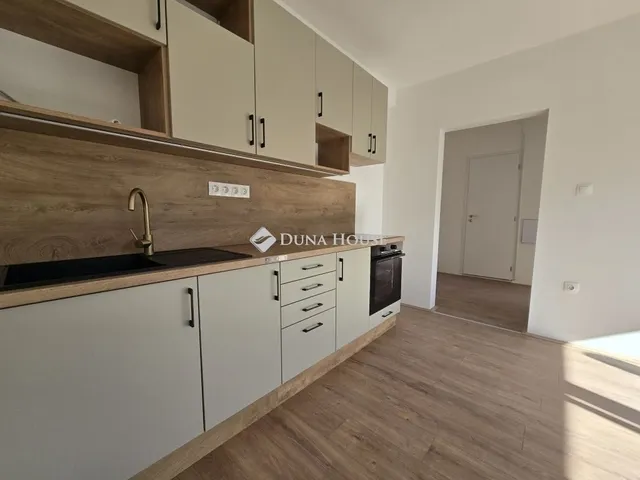 Eladó lakás Pécs, Kertváros 39 nm