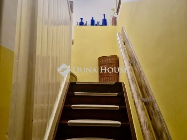 Eladó ház Pécs, Ispitaalja 179 nm