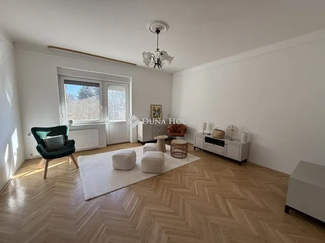 Eladó lakás Pécs 106 nm