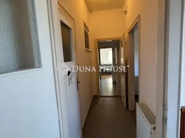 Eladó lakás Pécs 106 nm