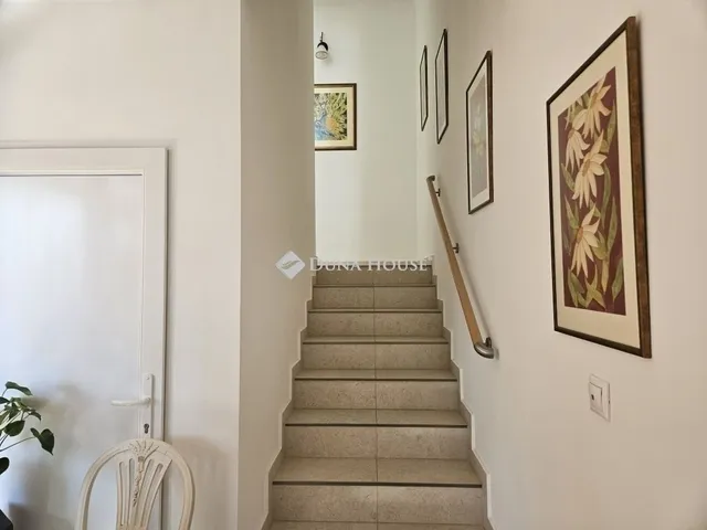 Eladó ház Pécs 215 nm