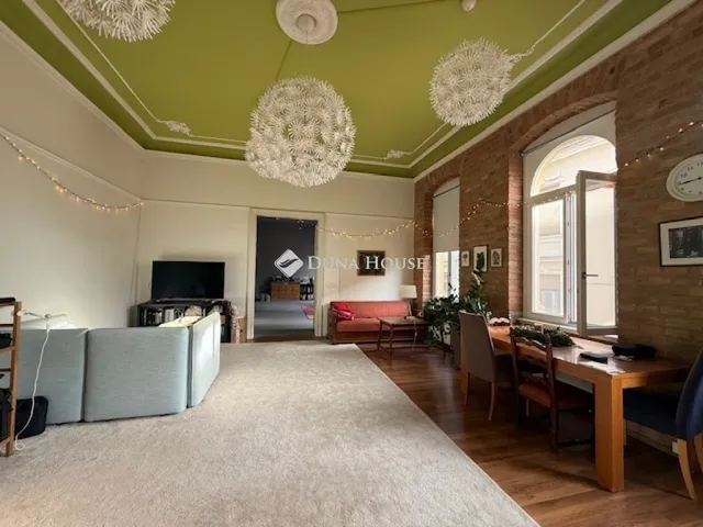 Eladó lakás Pécs, Belváros 162 nm