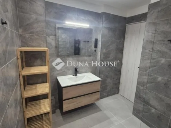 Eladó lakás Pécs 67 nm