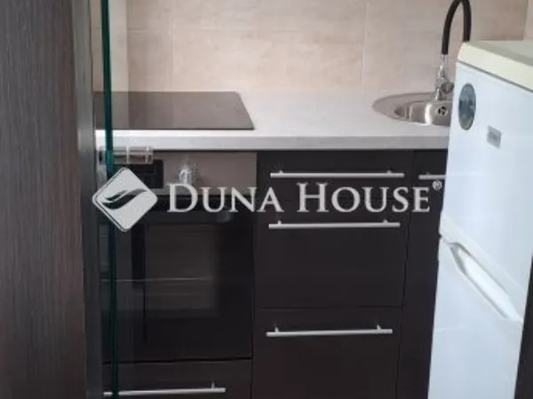 Eladó lakás Pécs 28 nm