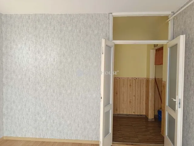 Eladó lakás Szentlőrinc 57 nm