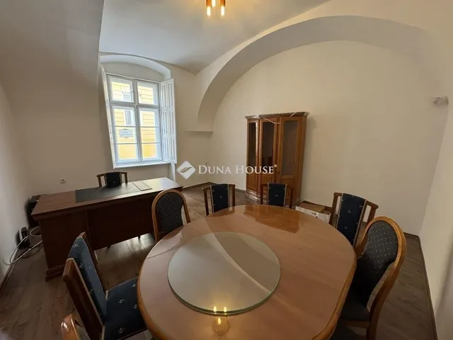 Eladó lakás Pécs 63 nm