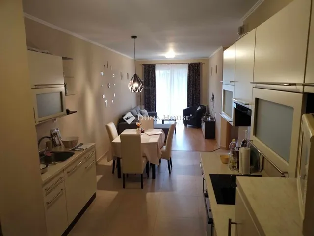 Kiadó lakás Pécs 76 nm