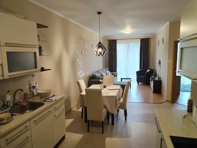 Kiadó lakás Pécs 76 nm