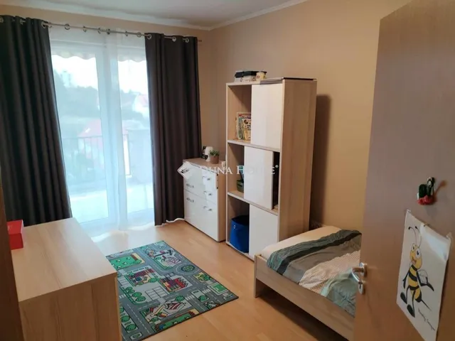 Kiadó lakás Pécs 76 nm