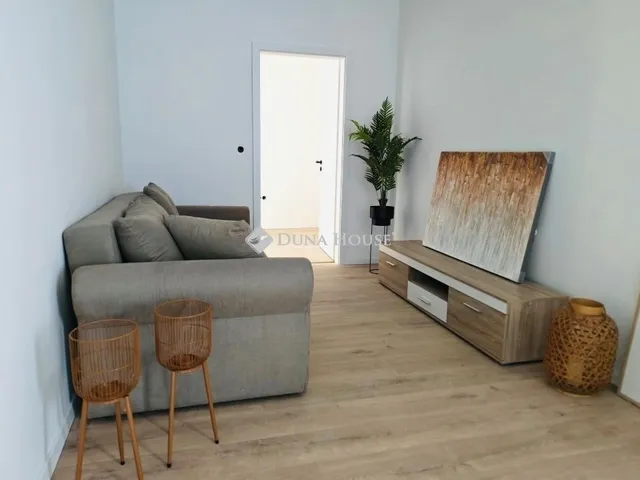 Eladó lakás Pécs 52 nm