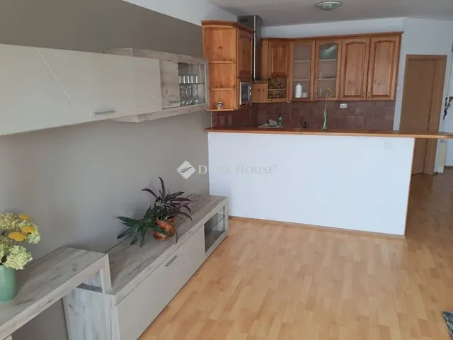 Kiadó lakás Pécs 54 nm