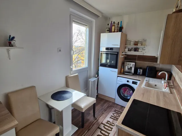 Eladó lakás Pécs, Kertváros 73 nm