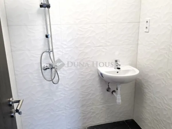 Kiadó lakás Pécs 62 nm