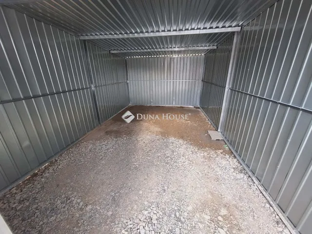 Kiadó garázs Pécs, Rigóder 15 nm