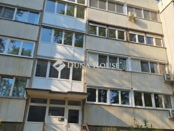 Eladó lakás Pécs, Kertváros 61 nm