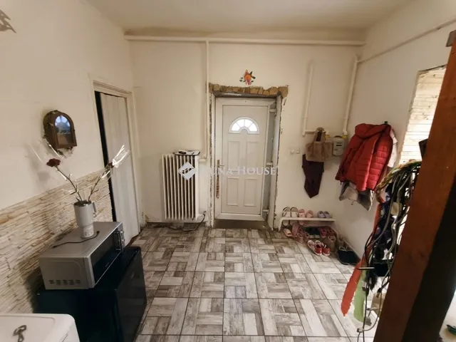 Eladó ház Újpetre 100 nm