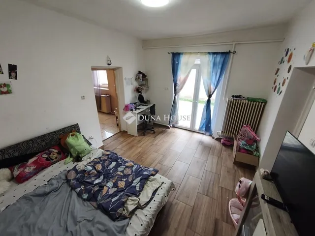 Eladó ház Újpetre 100 nm