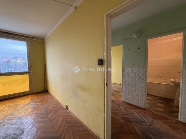 Eladó lakás Pécs, Kertváros 35 nm