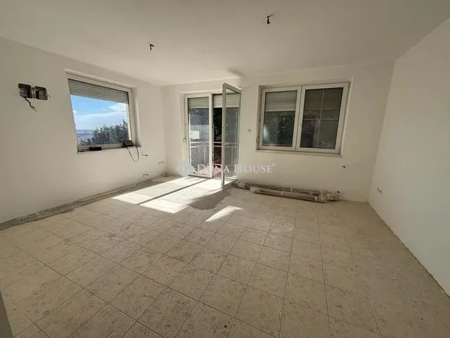 Eladó lakás Pécs, Belváros 104 nm