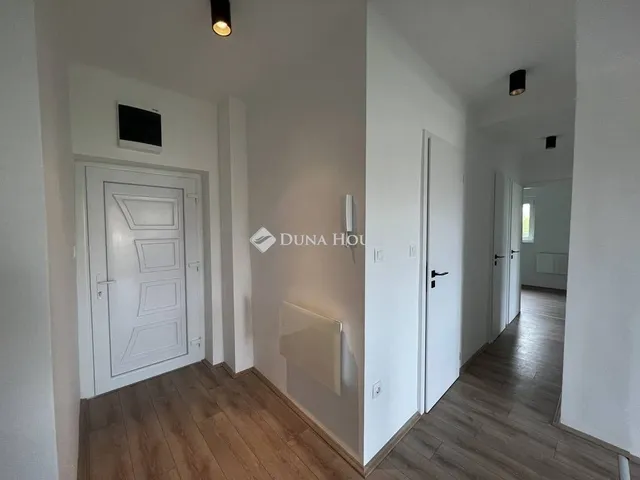 Eladó lakás Pécs, Uránváros 46 nm