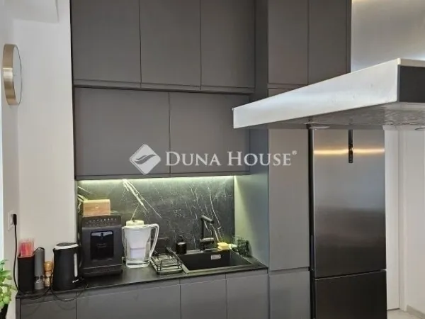 Eladó lakás Pécs 92 nm