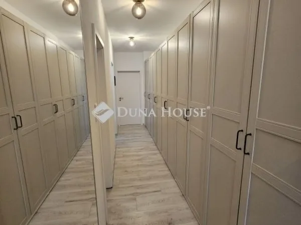 Eladó lakás Pécs 92 nm