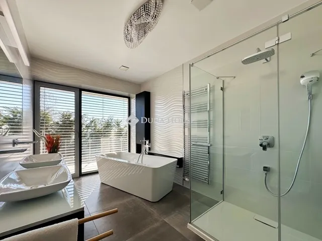 Eladó ház Pécs 223 nm