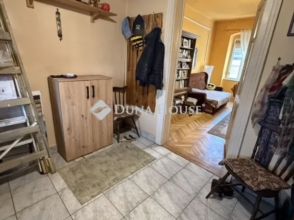 Eladó lakás Pécs 87 nm