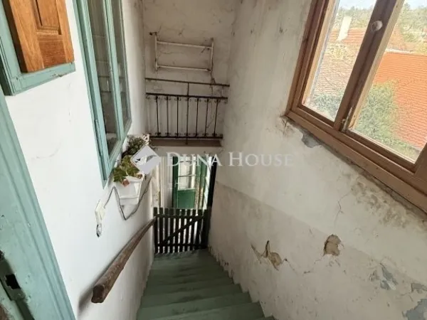 Eladó lakás Pécs 87 nm