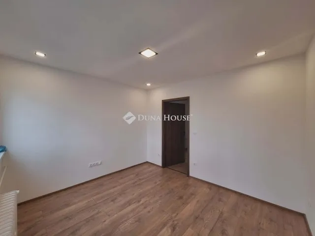 Eladó lakás Pécs 61 nm