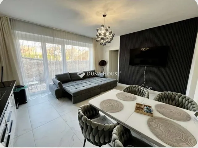 Eladó lakás Pécs, Egyetemváros 50 nm