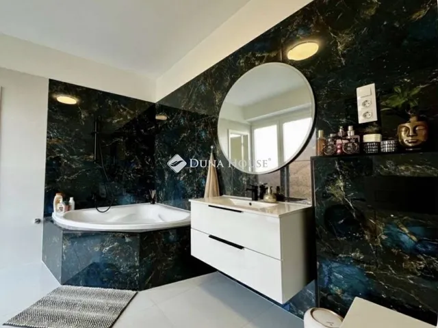 Eladó lakás Pécs, Egyetemváros 50 nm