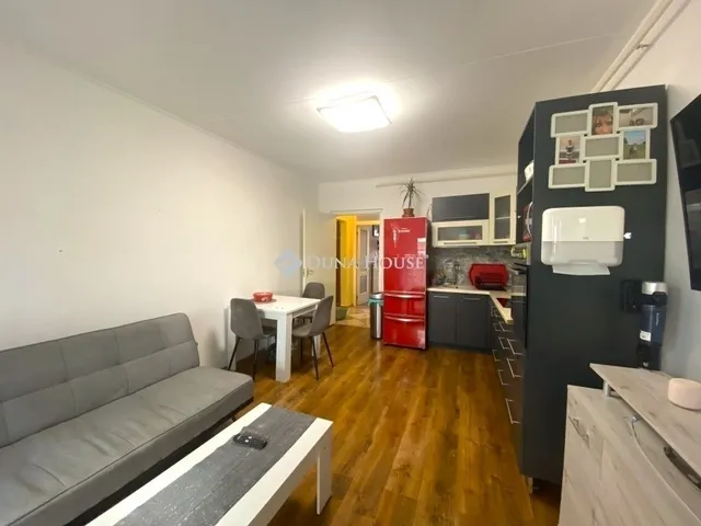 Eladó lakás Pécs, Kertváros 59 nm