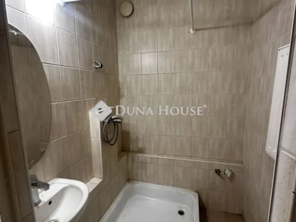 Eladó lakás Pécs, Kertváros 47 nm