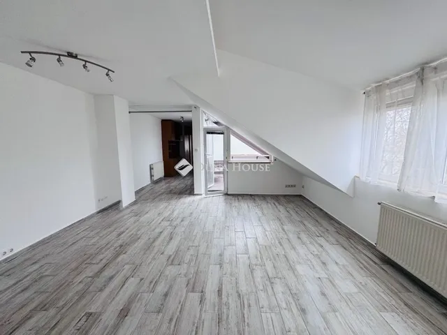Eladó lakás Pécs 106 nm