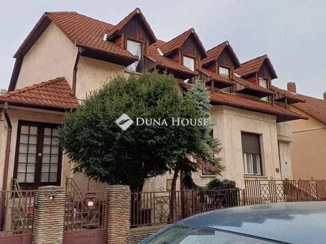 Eladó ház Pécs, Belváros 104 nm