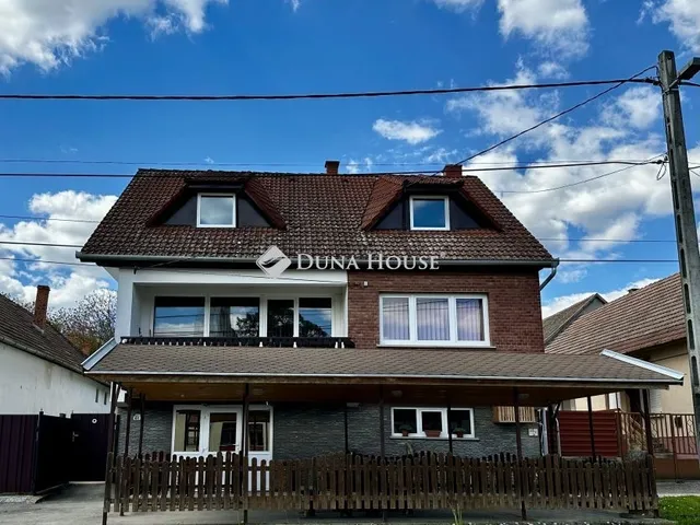 Eladó ház Himesháza 245 nm