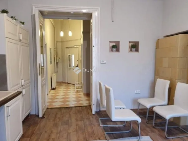 Eladó lakás Pécs, Belváros 63 nm