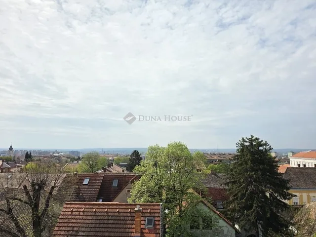 Eladó lakás Pécs 35 nm