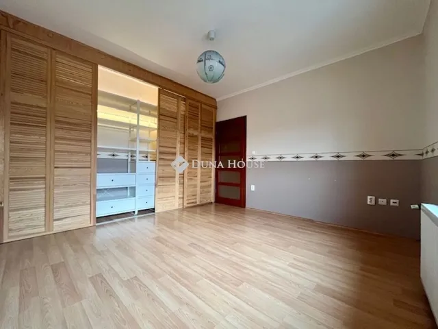 Eladó ház Bonyhád 210 nm