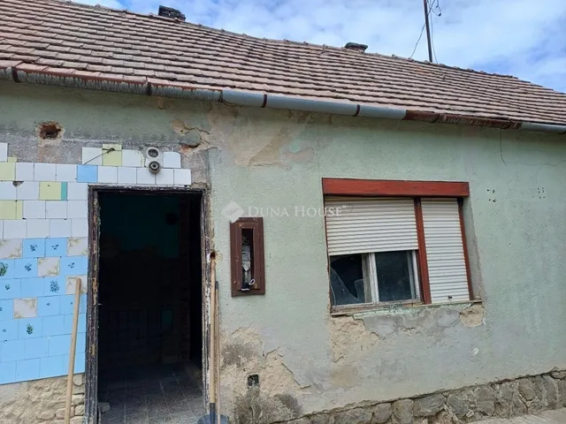 Eladó ház Pécs 48 nm