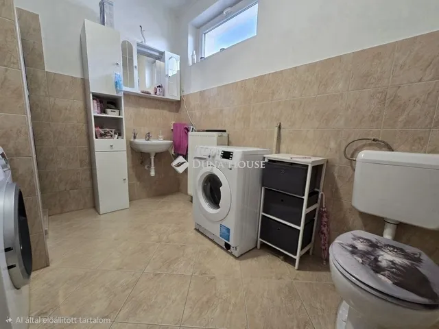 Eladó ház Kozármisleny 200 nm