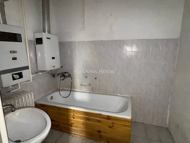Eladó lakás Pécs 88 nm
