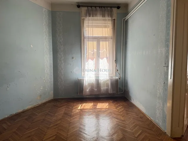 Eladó lakás Pécs 88 nm