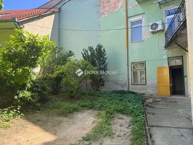 Eladó lakás Pécs 88 nm