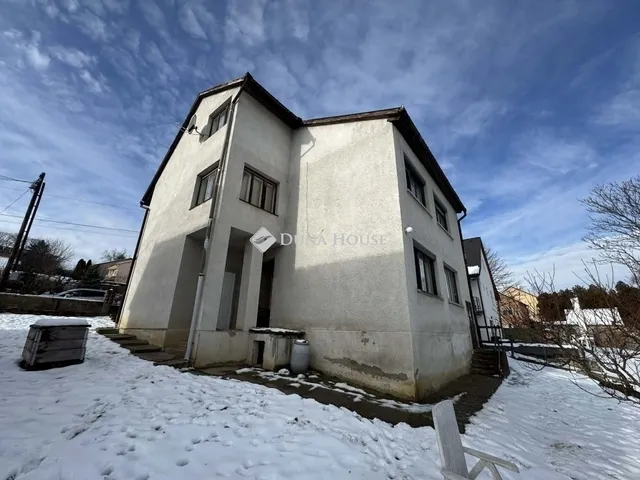 Eladó ház Pécs 198 nm