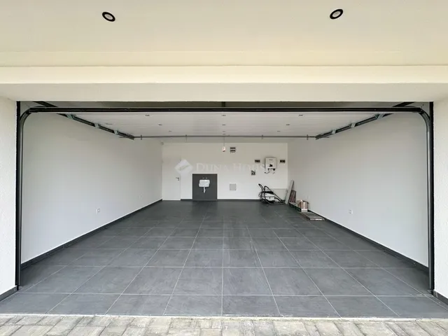 Eladó ház Pécs 200 nm