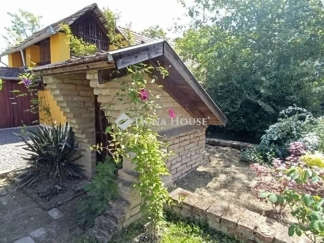 Eladó ház Homorúd 145 nm