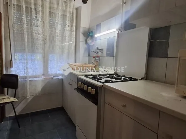 Eladó lakás Pécs, Belváros 28 nm