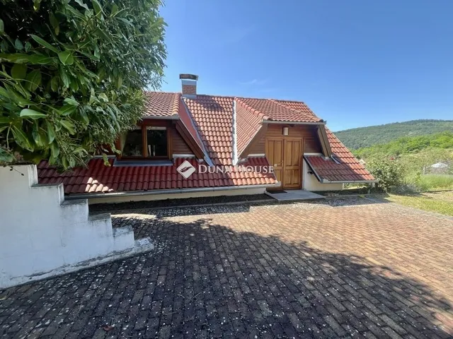 Eladó ház Mecseknádasd 98 nm